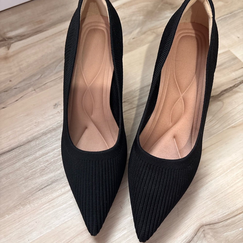Pointed Toe Black Women's Flats
